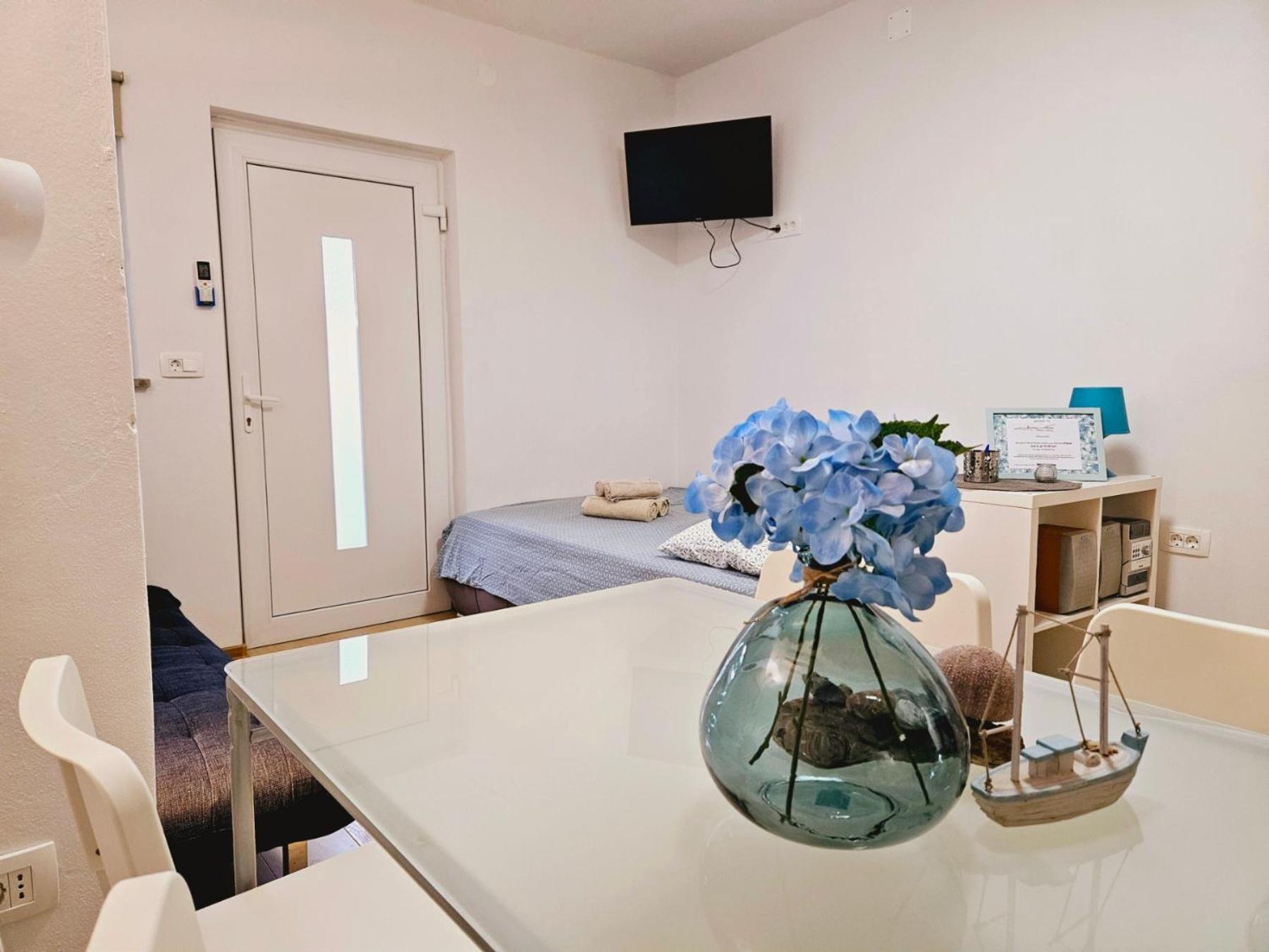 Apartma Tul Izola Εξωτερικό φωτογραφία