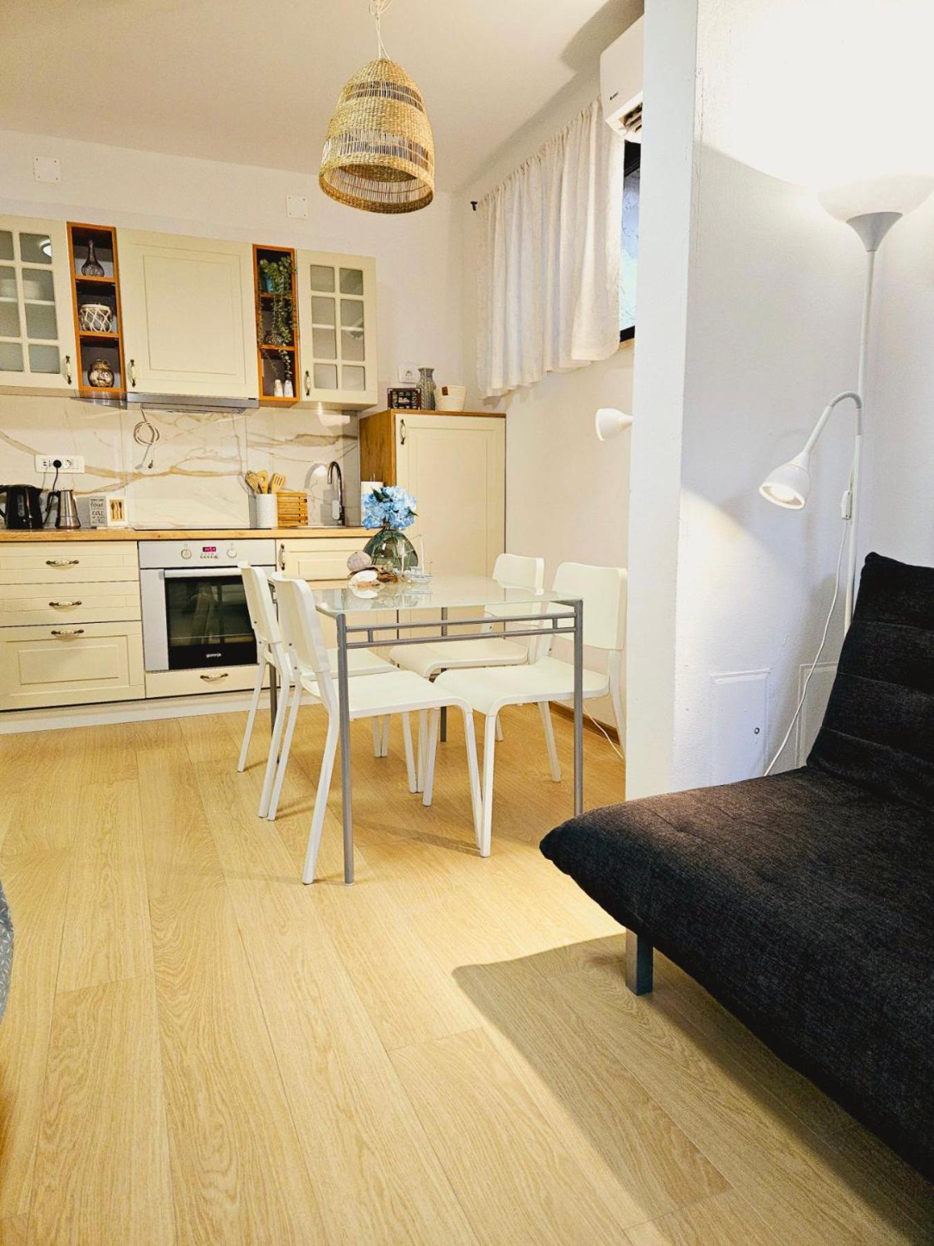 Apartma Tul Izola Εξωτερικό φωτογραφία