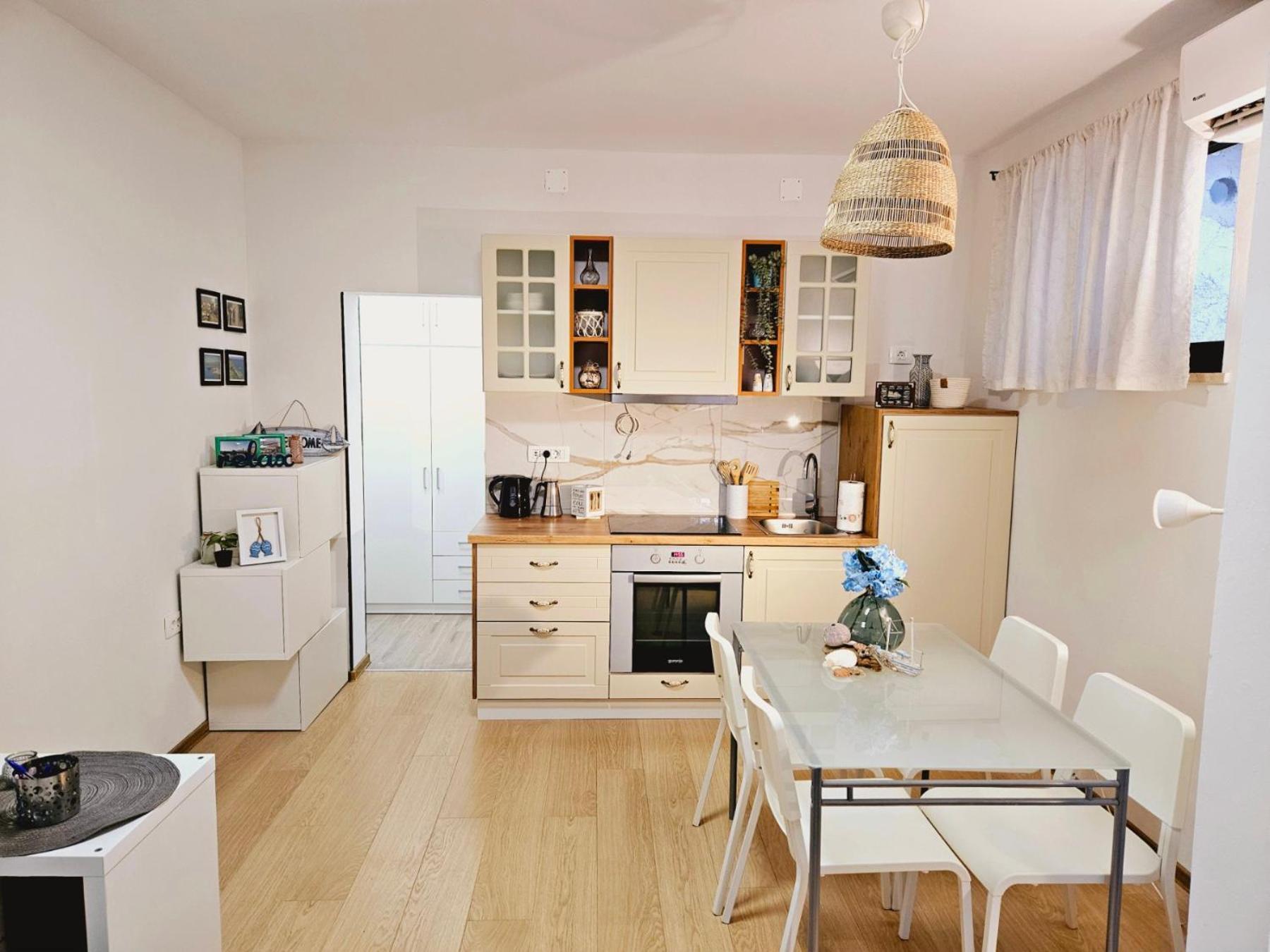 Apartma Tul Izola Εξωτερικό φωτογραφία